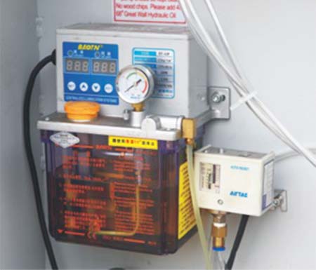 Automatic Oil Lubrication System Bowens JX-ST1200 Tenon Machining Center